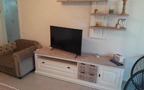 Beautiful Coresi Garden Apartment For 4